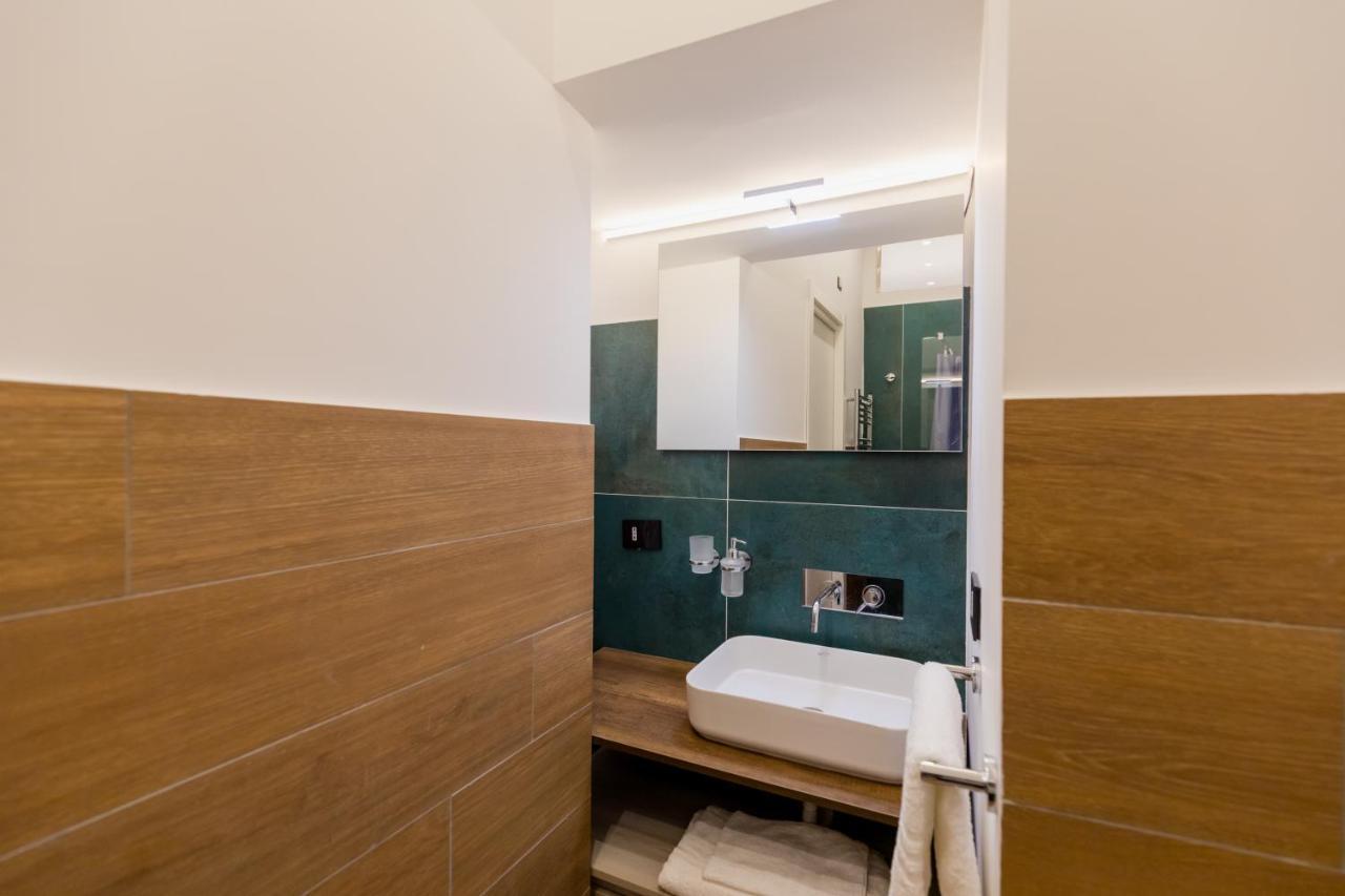 Exclusive Parking Flat X 4 Near Metro 1 Salvator Rosa Apartment Naples Exterior photo