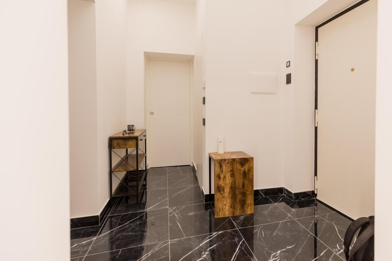 Exclusive Parking Flat X 4 Near Metro 1 Salvator Rosa Apartment Naples Exterior photo